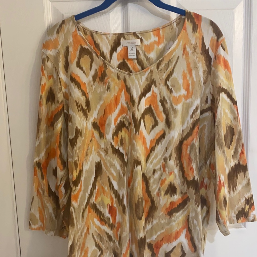 Chico’s printed top. Size 2. Perfect condition!